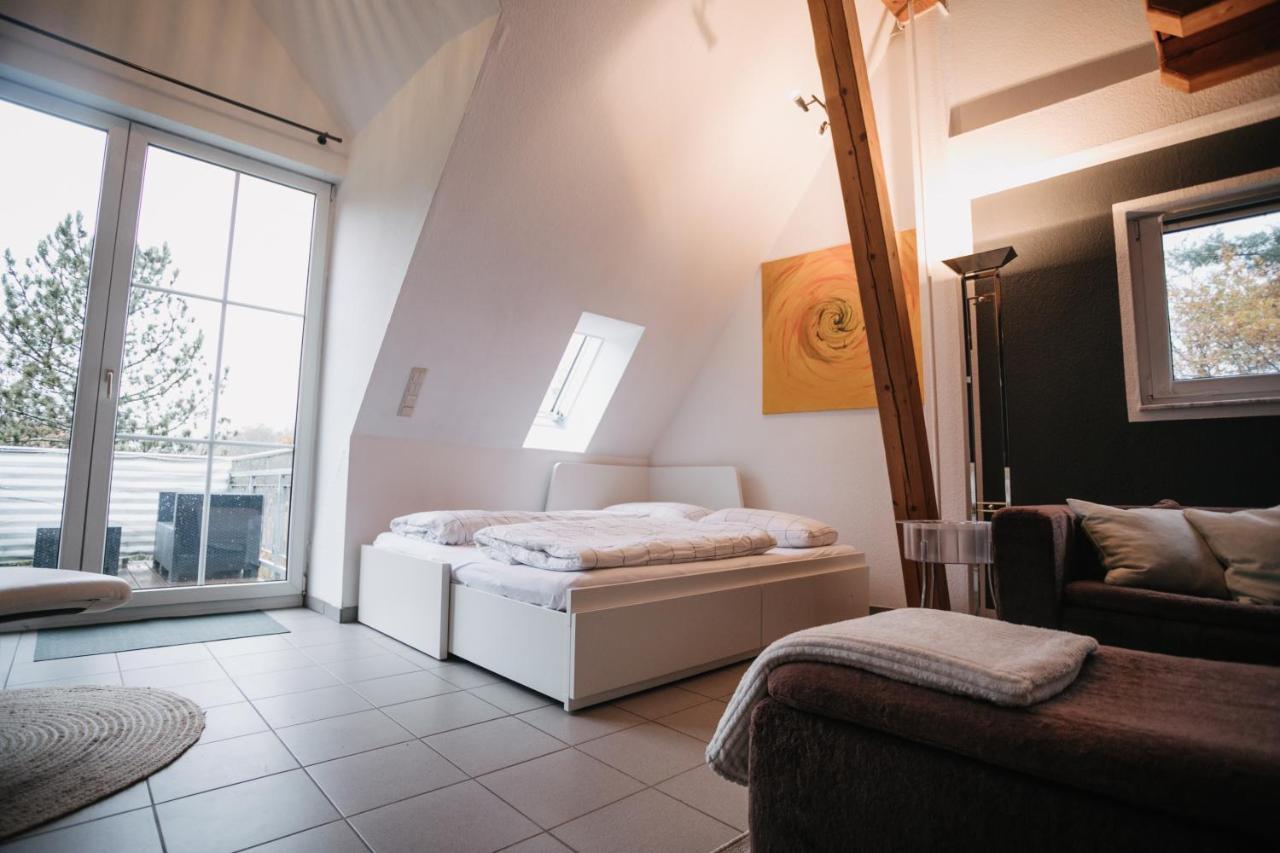 Eigenes Maisonettehaus In Idyllischer Lage Mit Balkon, Nahe Messe, 24H Self-Check In, Gratis Parken Schwabach Exterior foto