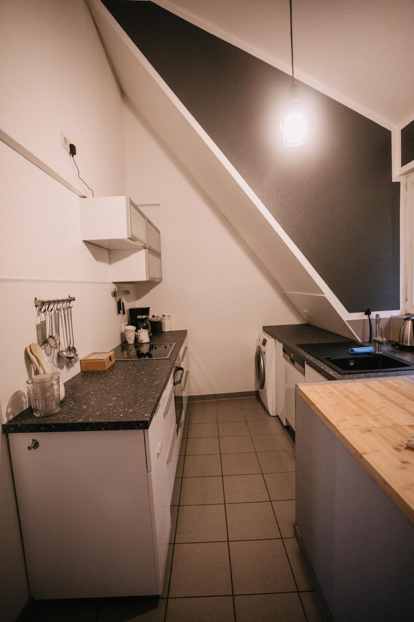 Eigenes Maisonettehaus In Idyllischer Lage Mit Balkon, Nahe Messe, 24H Self-Check In, Gratis Parken Schwabach Exterior foto